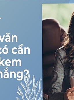 Ngồi văn phòng cả ngày có cần dùng kem chống nắng? Giải đáp từ chuyên gia