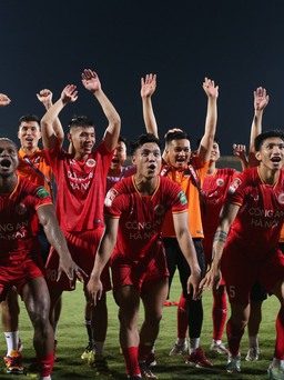 CLB Công an Hà Nội vô địch ngay mùa đầu tiên chơi V-League