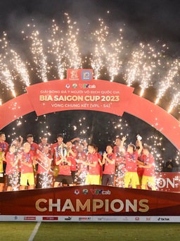 Trùng ngày cuối V-League, chung kết bóng đá 7 người vẫn có sức hút mạnh mẽ 