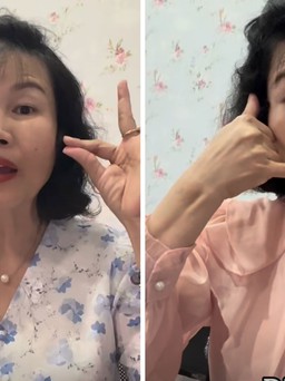 Mẹ học ngôn ngữ ký hiệu để tâm sự với cô con gái điếc