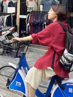 Hào hứng trải nghiệm xe đạp công cộng ở Hà Nội