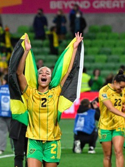 Tự quyên góp tiền dự World Cup, đội tuyển nữ Jamaica vẫn vượt qua vòng bảng
