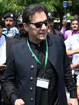 Cựu Thủ tướng Pakistan Imran Khan bị bắt