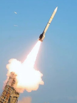 Iran tố tình báo Israel phá hoại chương trình tên lửa