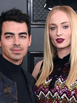 Joe Jonas lên tiếng về vụ ly hôn với Sophie Turner