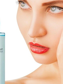 Review nước tẩy trang La Roche-Posay Effaclar Eau Micellaire Ultra Oily Skin có làm sạch sâu?