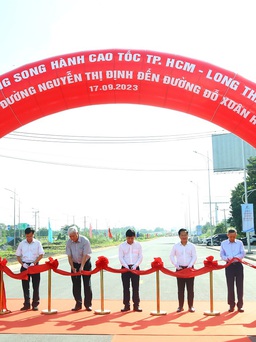 Thông xe đường song hành cao tốc TP.HCM - Long Thành - Dầu Giây