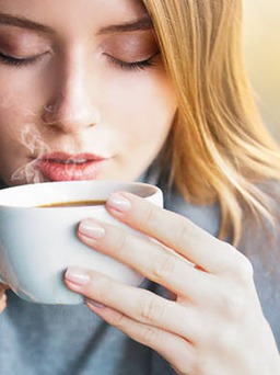 Bác sĩ: Làm những điều này trước cữ cà phê sáng, lợi ích nhân đôi