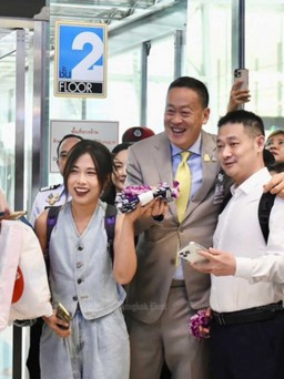 Thủ tướng Thái ra sân bay đón khách Trung Quốc theo diện miễn thị thực