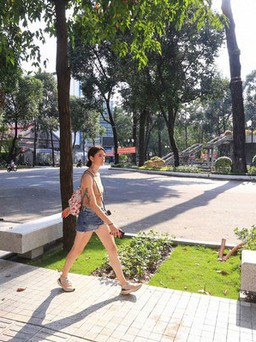Mong vỉa hè trật tự hơn sau khi thu phí