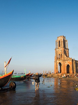 Nam Định: Đề xuất cắm biển báo cảnh báo thiên tai tại khu vực Nhà thờ đổ xã Hải Lý