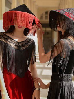 NTK Việt mơ đưa nón thành phụ kiện thời trang phổ dụng