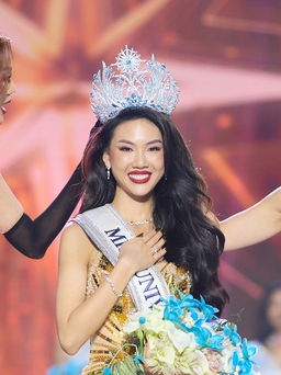 Bùi Quỳnh Hoa đăng quang Miss Universe Vietnam 2023