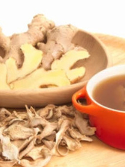 Chuyên gia: Thời điểm uống trà gừng giúp kiểm soát đường huyết