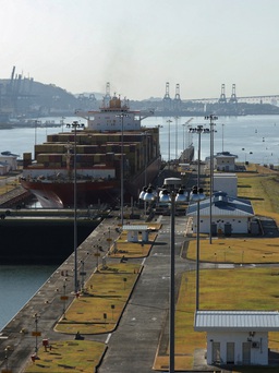 Mực nước thấp lịch sử, kênh đào Panama hạn chế tàu thuyền đến hết năm sau