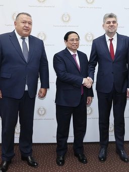 Thủ tướng Phạm Minh Chính và Thủ tướng Romania cùng dự Diễn đàn doanh nghiệp Việt Nam - Romania