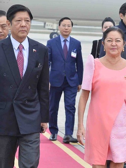 Tổng thống Philippines tới Hà Nội, bắt đầu thăm cấp nhà nước đến Việt Nam