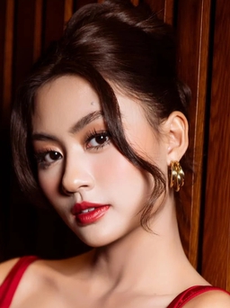 Hoa hậu Bùi Thị Xuân Hạnh: Tôi đủ tỉnh táo để vượt qua cám dỗ trong showbiz