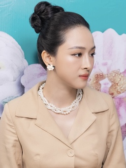 Hoa hậu Trương Hồ Phương Nga khoe nhan sắc rạng rỡ sau biến cố