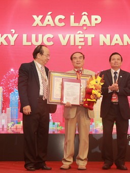 Đại sứ Ngô Quang Xuân nhận kỷ lục Việt Nam với Chuyện 'đi sứ' thời hội nhập