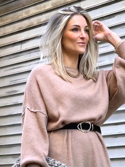 Váy tay dài, 'bảo bối' của nữ văn phòng thích ứng với mọi dáng người