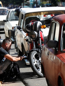 Cuba hoãn tăng giá nhiên liệu 500% do sự cố 'an ninh mạng'