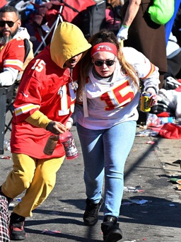 Nổ súng giữa diễu hành mừng chiến thắng Super Bowl, thương vong cao