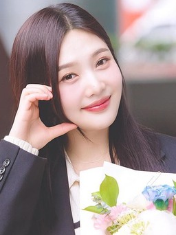 Joy (Red Velvet) thăng hạng nhan sắc nhờ ‘dao kéo’