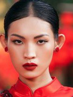Quán quân 'The Face Vietnam' Huỳnh Tú Anh đến 'kinh đô' thời trang Milan và Paris