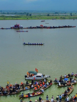 Lễ hội đua thuyền ở Quảng Ngãi là di sản văn hóa phi vật thể quốc gia