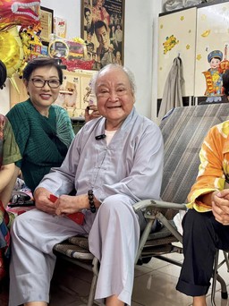 Cuộc sống tuổi 85 của nghệ sĩ cải lương Hùng Minh