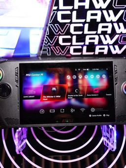 MSI đem mẫu máy chơi game cầm tay Claw về Việt Nam