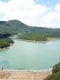 Đà Lạt: Hàng chục dự án 'dính' vùng I thắng cảnh hồ Tuyền Lâm