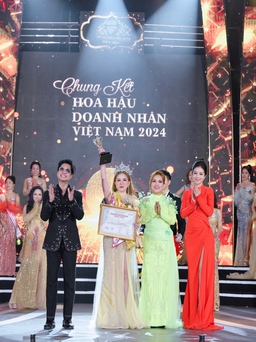 Doanh nhân Nguyễn Thị Bình đạt giải HH Nhân ái Hoa hậu Doanh nhân Việt Nam 2024