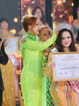 Doanh nhân Nguyễn Thị Triều trở thành Á hậu 2 Hoa hậu Doanh nhân Việt Nam 2024