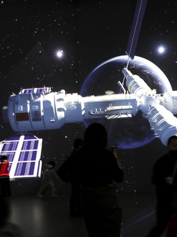 Trung Quốc có thể tấn công vệ tinh Mỹ từ mặt trăng?