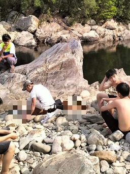 Đà Nẵng: Tắm suối cùng nhóm bạn, nam sinh lớp 11 đuối nước tử vong