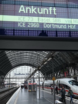 Giao thông đường sắt, hàng không ở Đức tê liệt vì đợt đình công mới