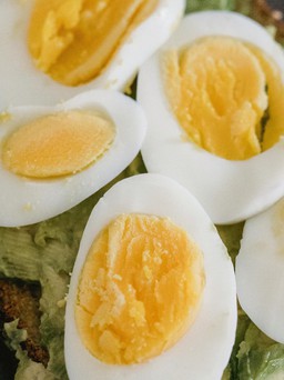 Ngày mới với tin tức sức khỏe: Trứng luộc muốn để lâu cần làm gì?