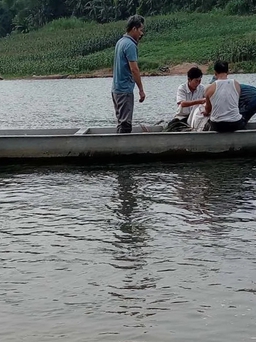 Quảng Bình: 2 nữ sinh đuối nước tử vong khi tắm sông