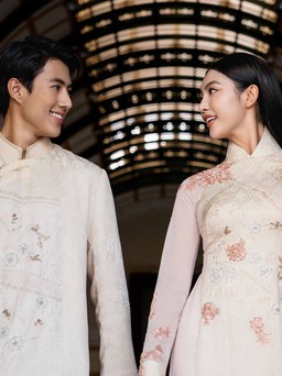 Hoa hậu Việt và nam vương người Thái tình tứ diện áo dài đôi