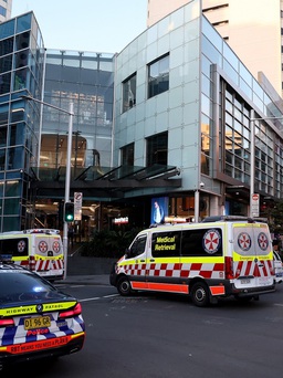 5 người bị đâm chết tại trung tâm mua sắm Sydney, thủ phạm bị bắn chết