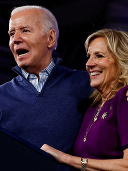 Vợ chồng Tổng thống Biden công khai thu nhập