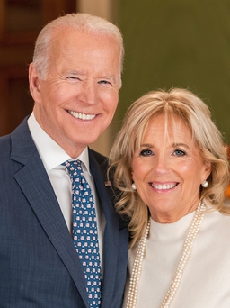 Vợ chồng Tổng thống Biden kiếm được bao nhiêu tiền?