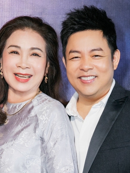 Quang Lê tự tin sau khi giảm 12kg, mừng chồng Xuân Lan ra phim đầu tay