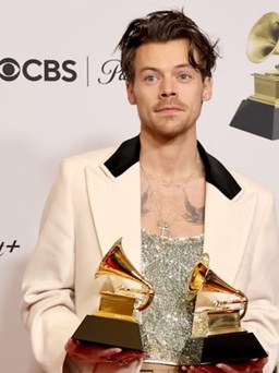 Fan cuồng của Harry Styles bị bỏ tù sau khi 'khủng bố' tinh thần nam ca sĩ