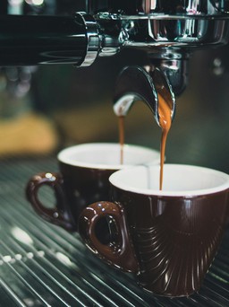 Ngày mới với tin tức sức khỏe: Phát hiện thêm lợi ích của trà, cà phê
