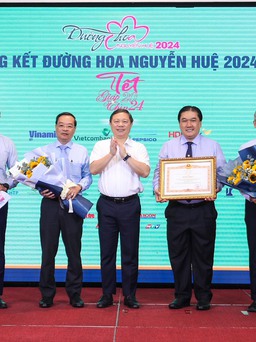 Saigontourist nhận bằng khen Thủ tướng Chính phủ với thành tích 20 năm thực hiện đường hoa Nguyễn Huệ