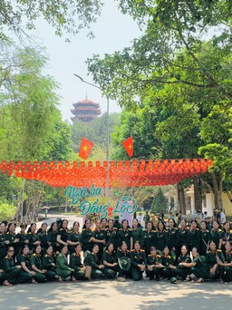 Ngày đầu nghỉ lễ 30.4 - 1.5, Ngã ba Đồng Lộc đón 5.000 du khách