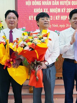 Quảng Bình: Bầu Chủ tịch HĐND, UBND tại 2 huyện Quảng Trạch và Quảng Ninh
